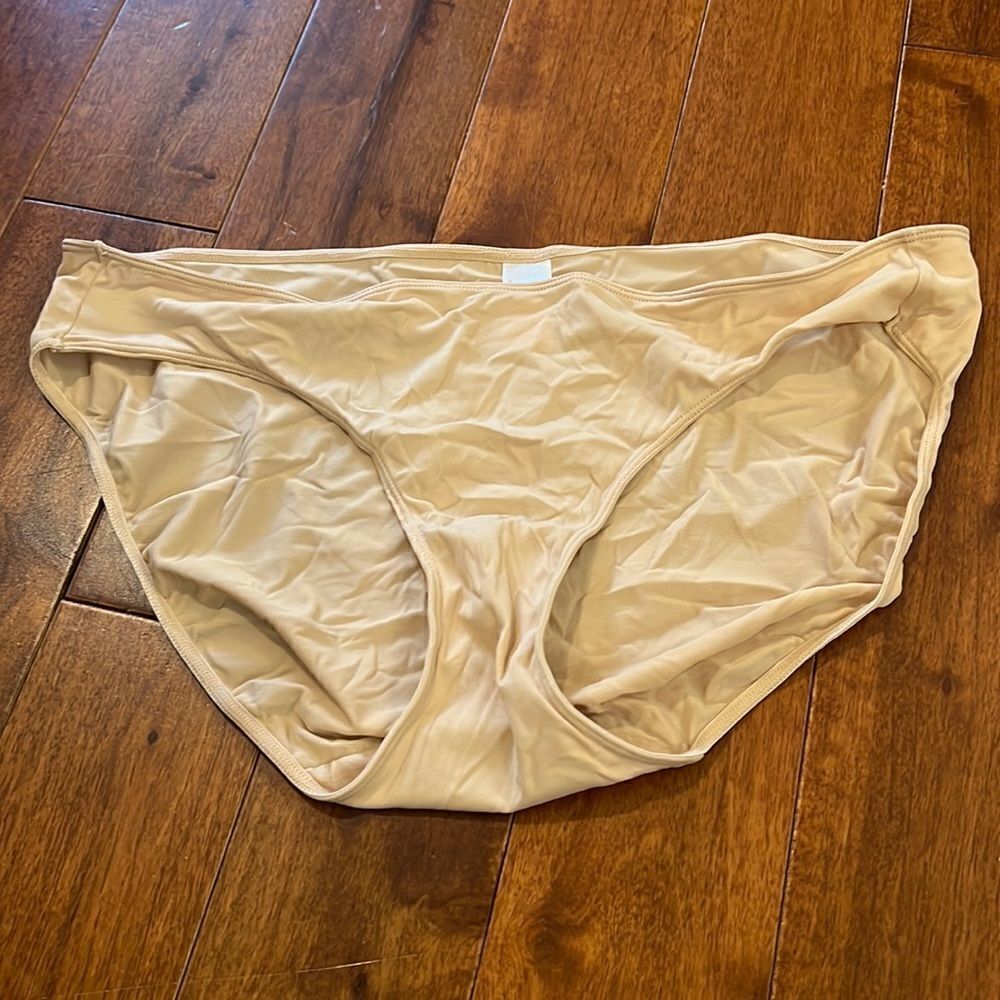 New Essential Body Wear Zoe nude Bikini Panty